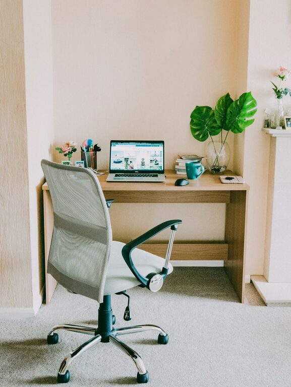 Tips for Creating a Comfortable and Productive Home Office Space